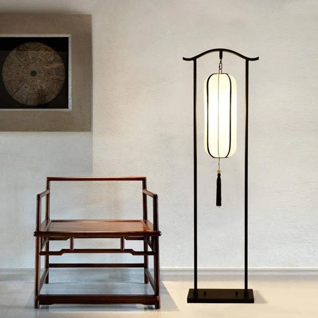 Hohe Stehlampe, chinesische klassische Stehlampe aus Eisen, Lampenschirm aus Stoff, Stehlampe, Stehlampe für Wohnzimmer, Schlafzimmer, hohe Stangenlampe