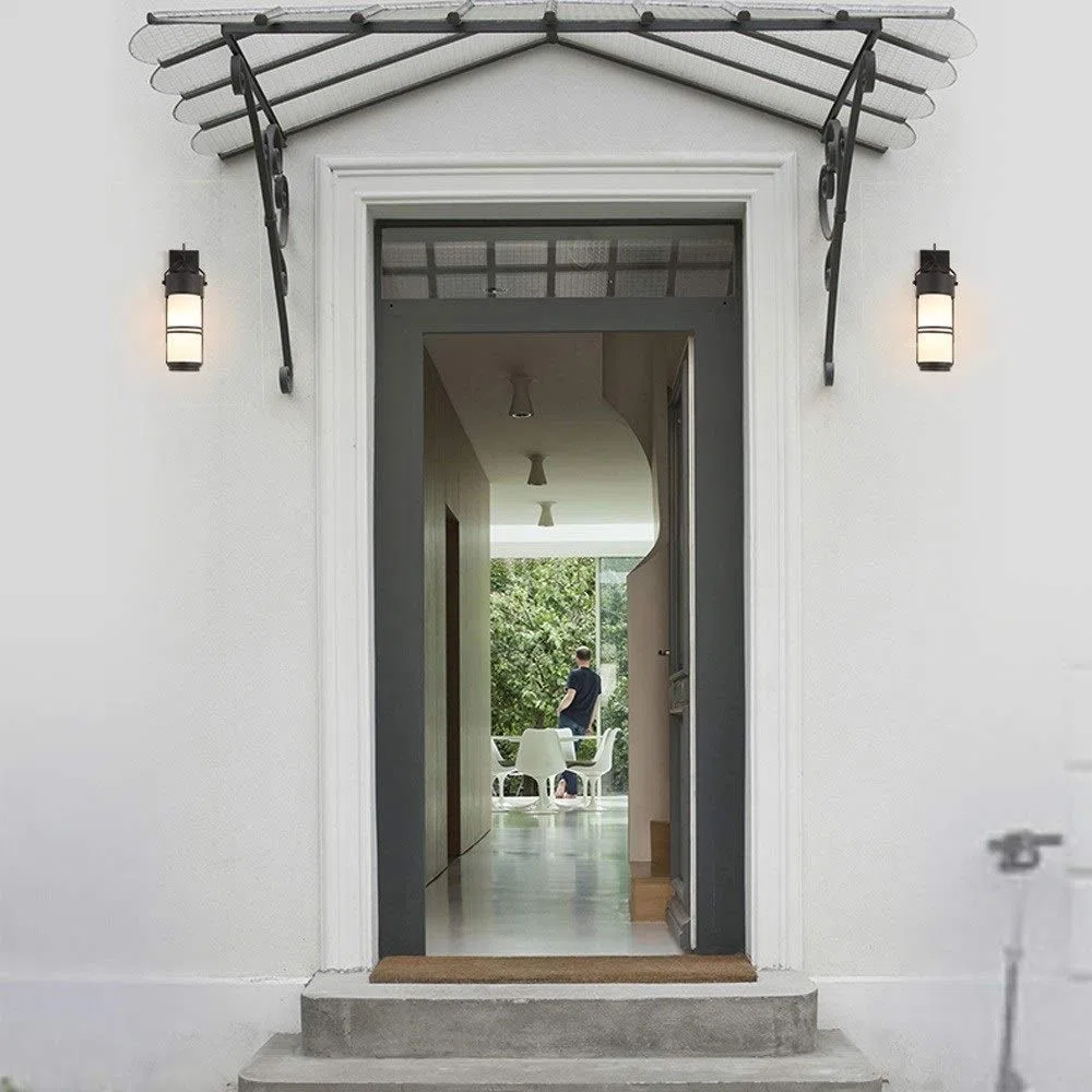 Edle Wandleuchte für den Außenbereich, zylindrische Wandlaterne aus Aluminiumdruckguss für die Verandabeleuchtung, mit Schirm aus Milchglas, für Terrasse, Haus, Haustür